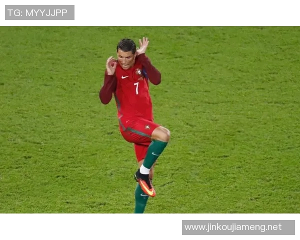 搞怪头像足球明星男的幽默瞬间与个性风采大揭秘 搞怪头像足球明星男的幽默瞬间与个性风采大揭秘