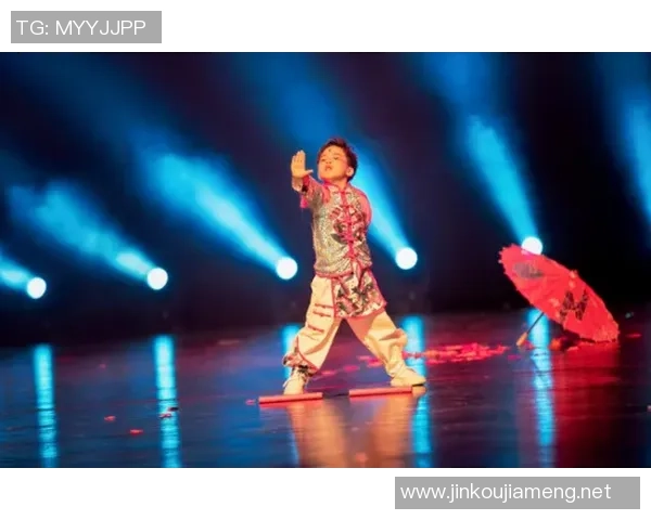 弹吉他唱足球明星的梦想之旅与音乐的激情碰撞