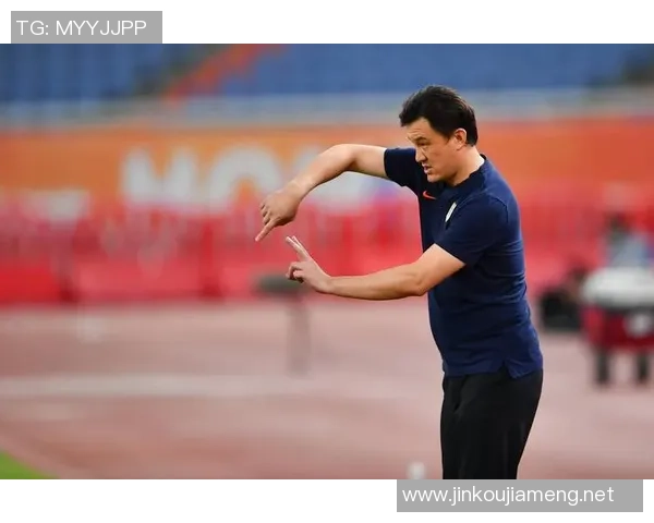 成都足球队的阵地战解析与战术思考探讨