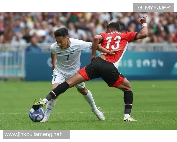 足球明星与篮球明星的时尚穿搭对比与风格解析 足球明星与篮球明星的时尚穿搭对比与风格解析